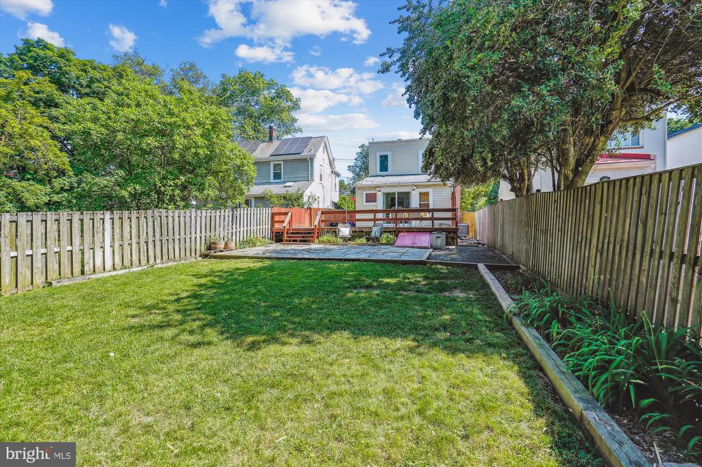 626 Ritchie Ave