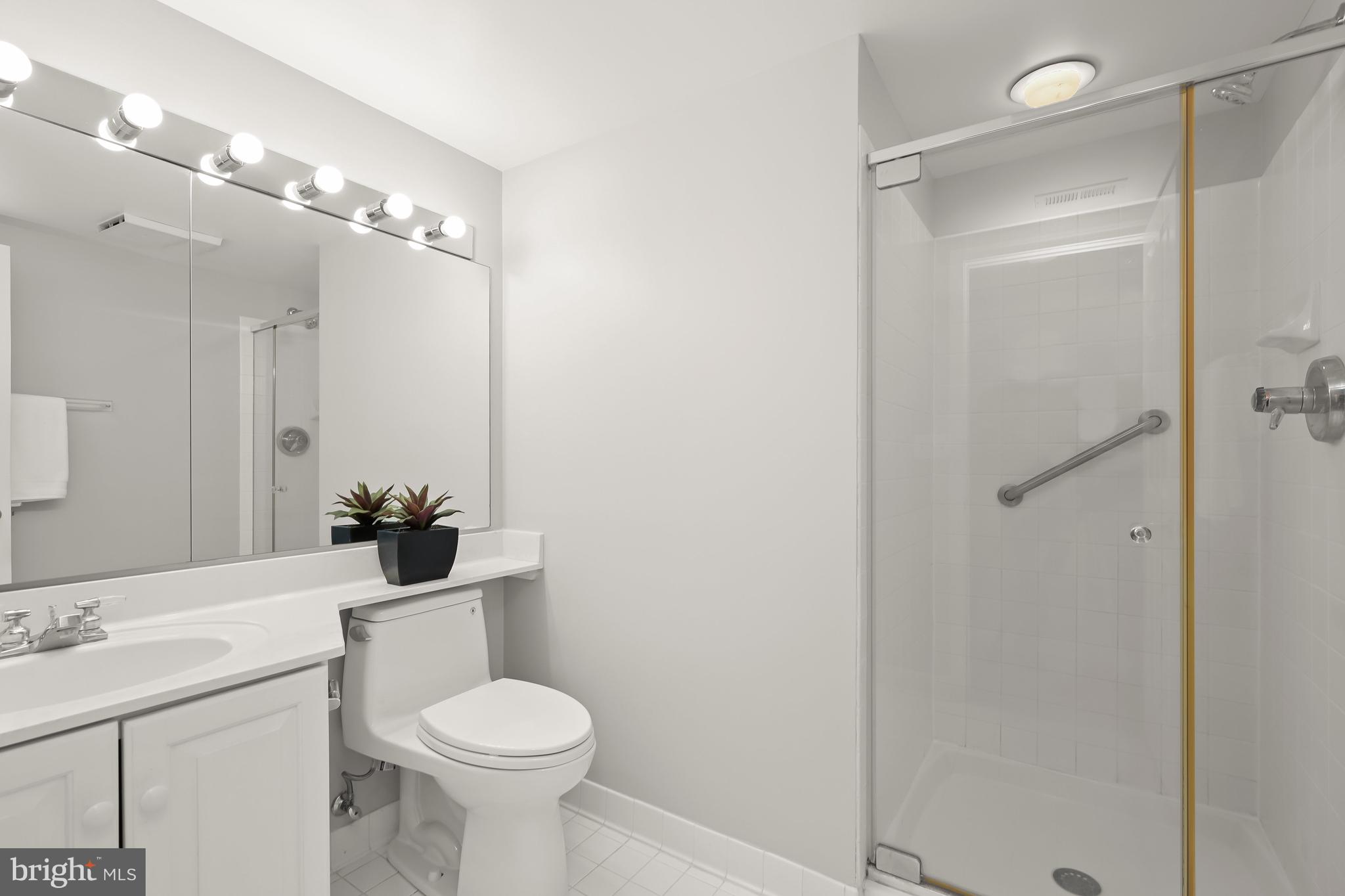 5809 Nicholson Ln #416