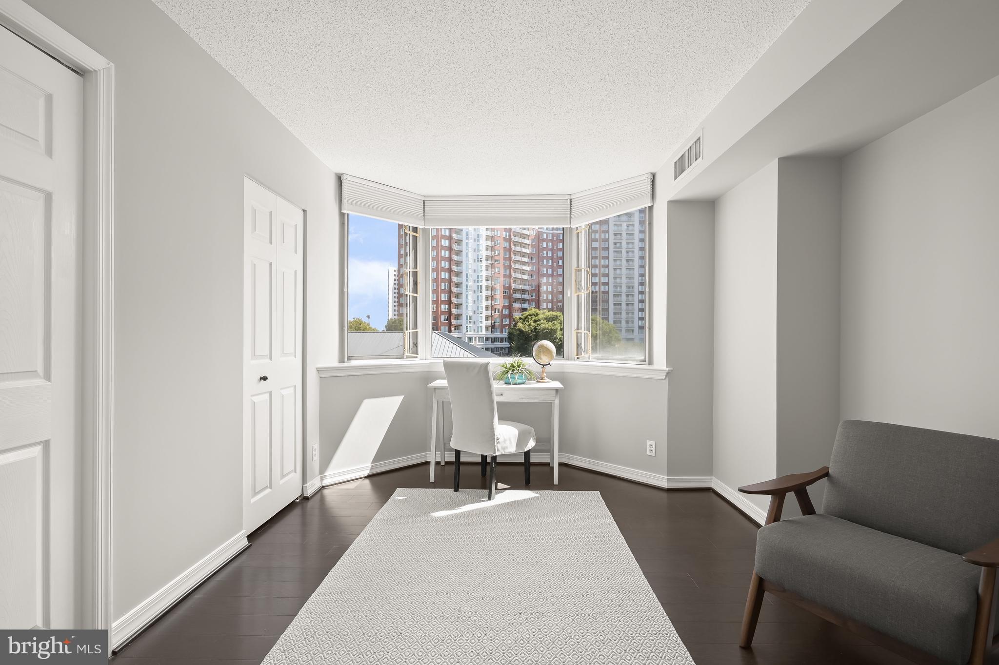 5809 Nicholson Ln #416