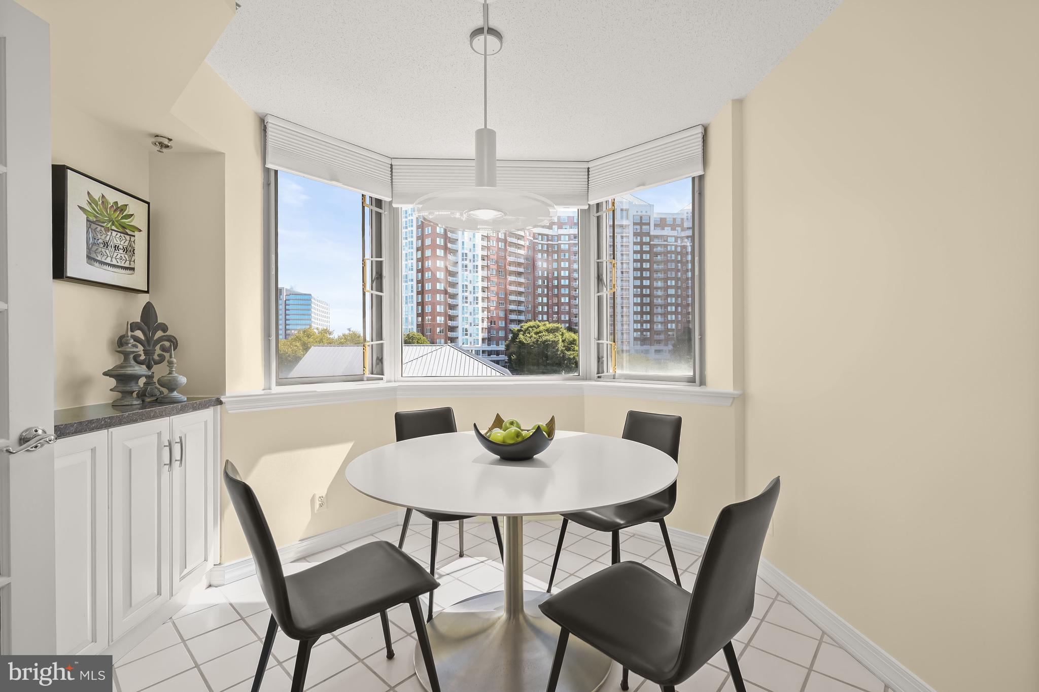 5809 Nicholson Ln #416