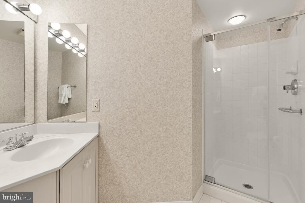 5809 Nicholson #1511