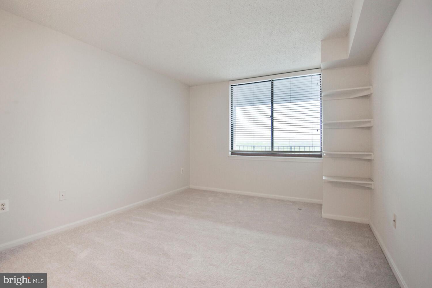 10101 GROSVENOR PLACE 1306