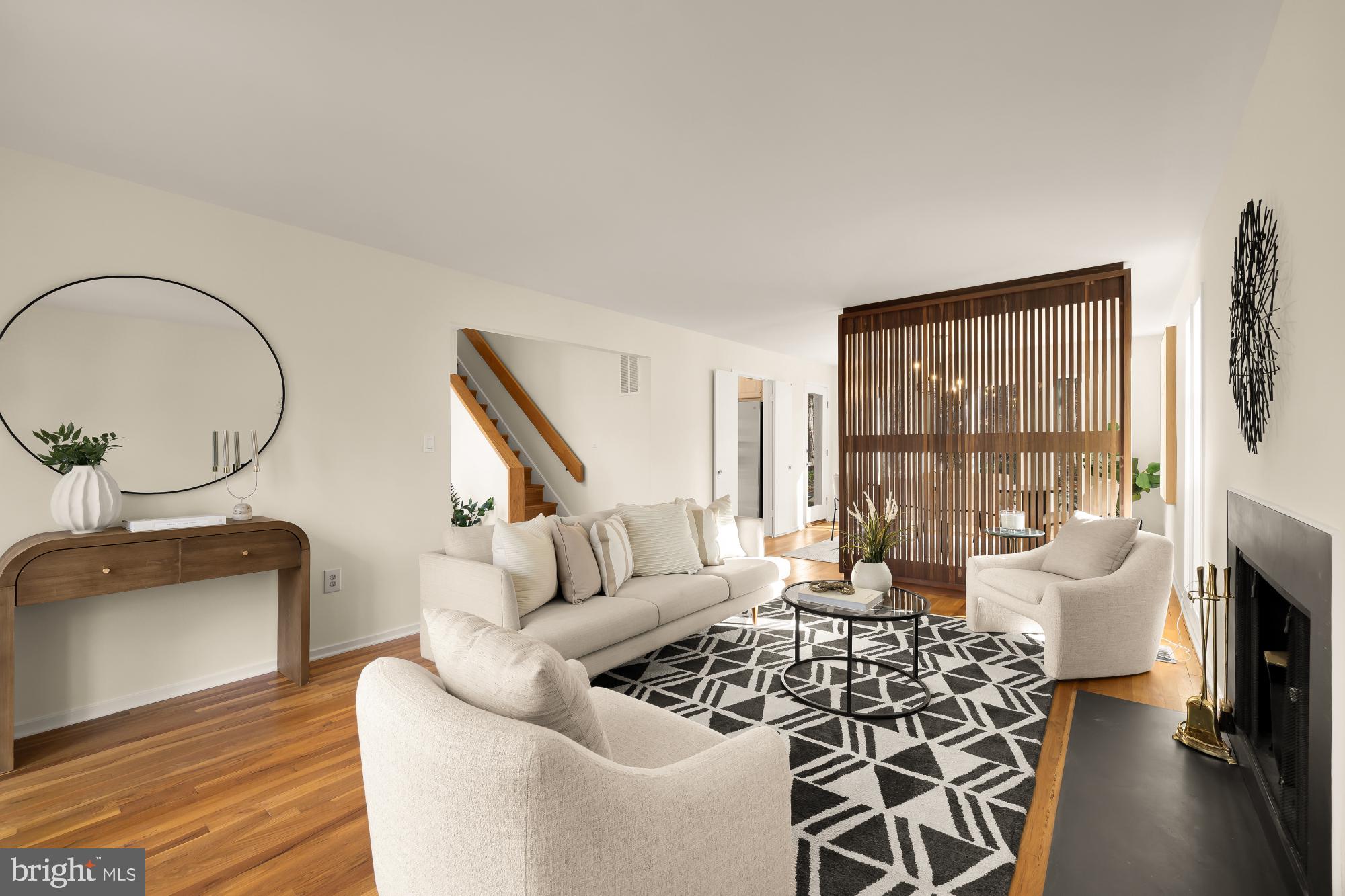 8809 HIDDEN HILL LANE