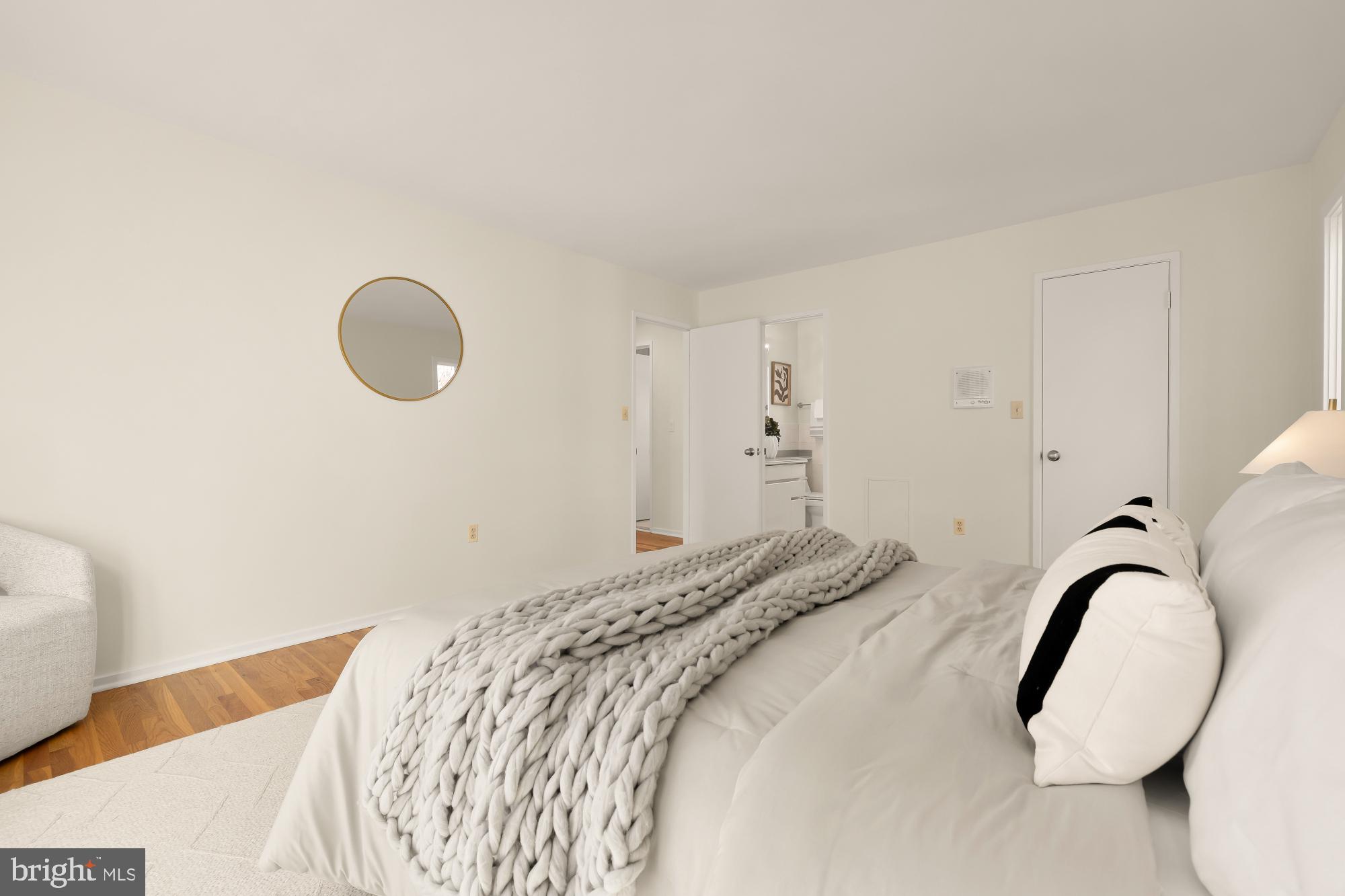 8809 HIDDEN HILL LANE