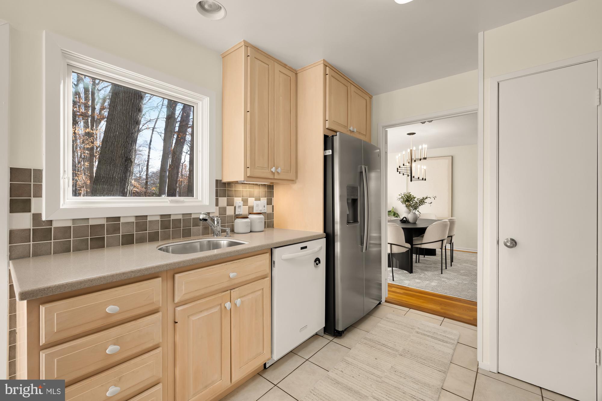 8809 HIDDEN HILL LANE