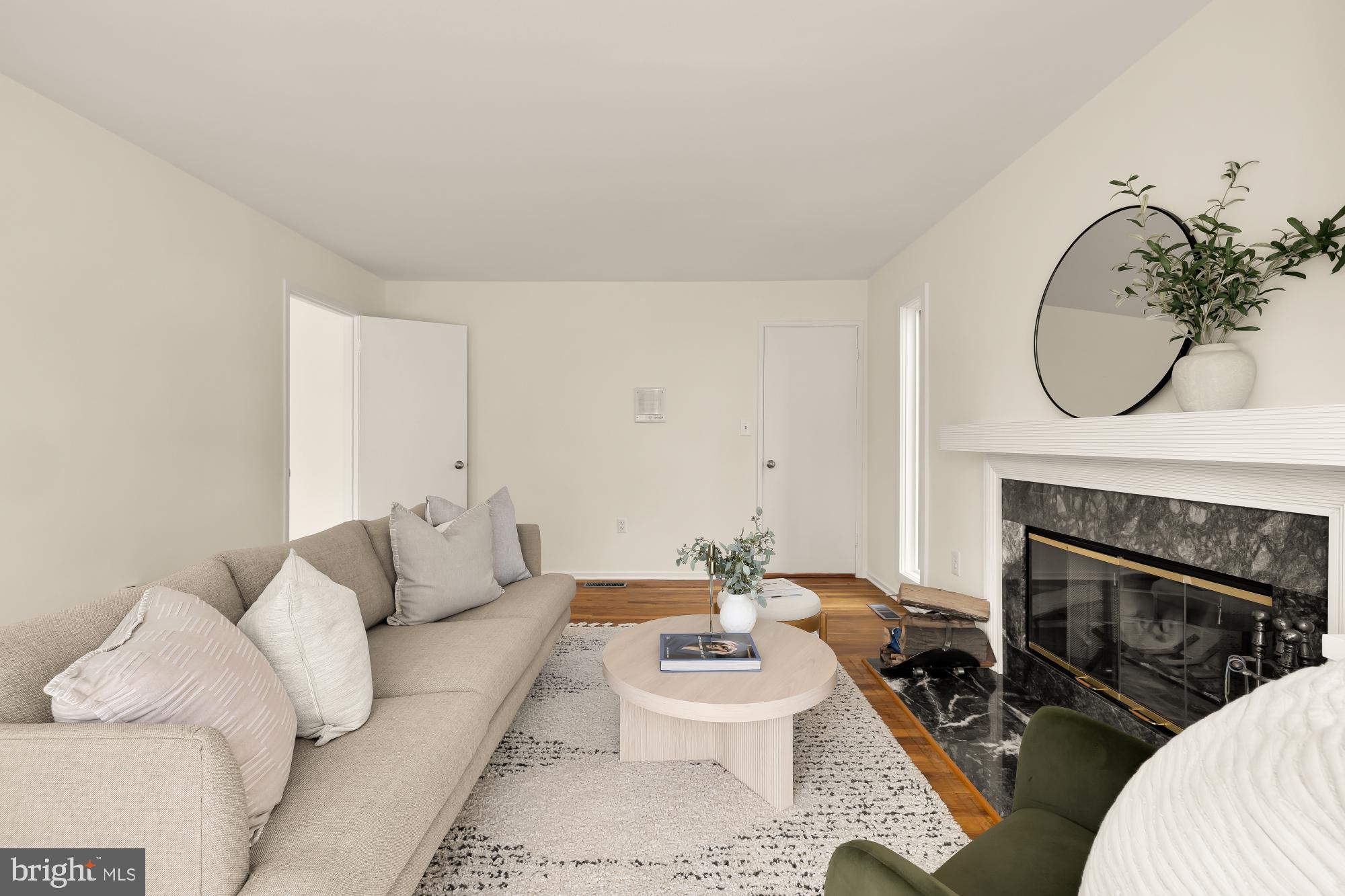 8809 HIDDEN HILL LANE