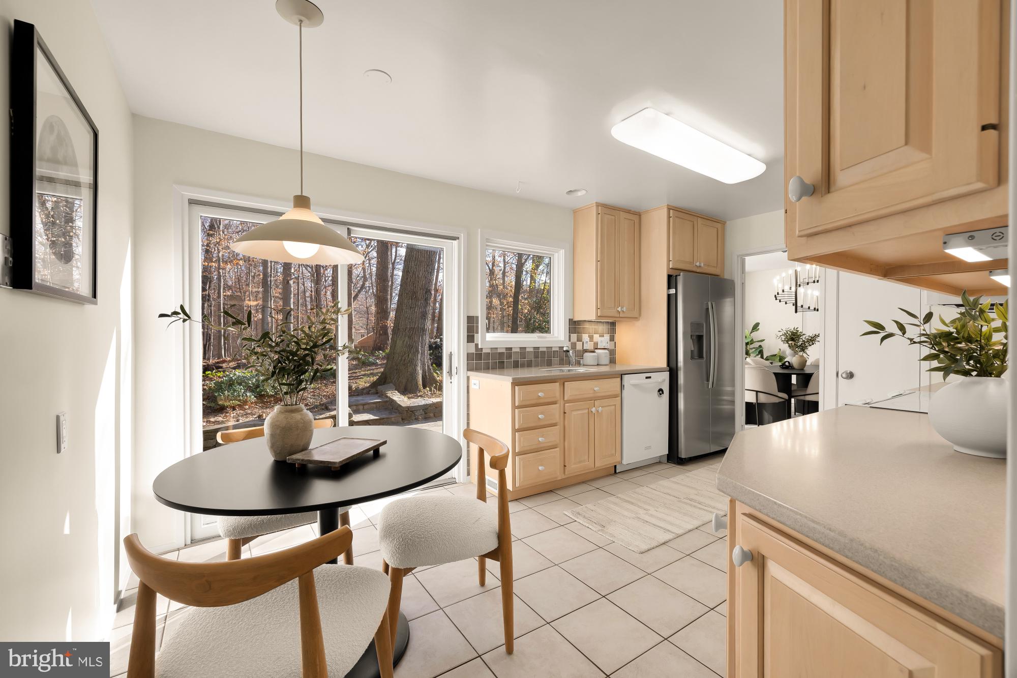 8809 HIDDEN HILL LANE