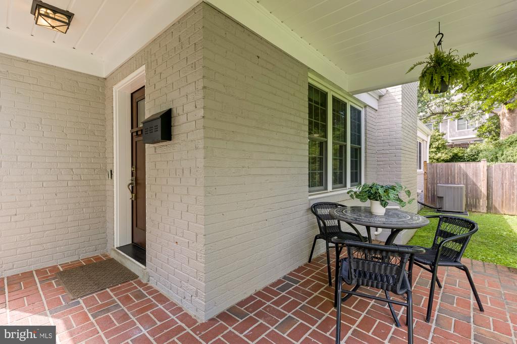 2611 ROSS ROAD