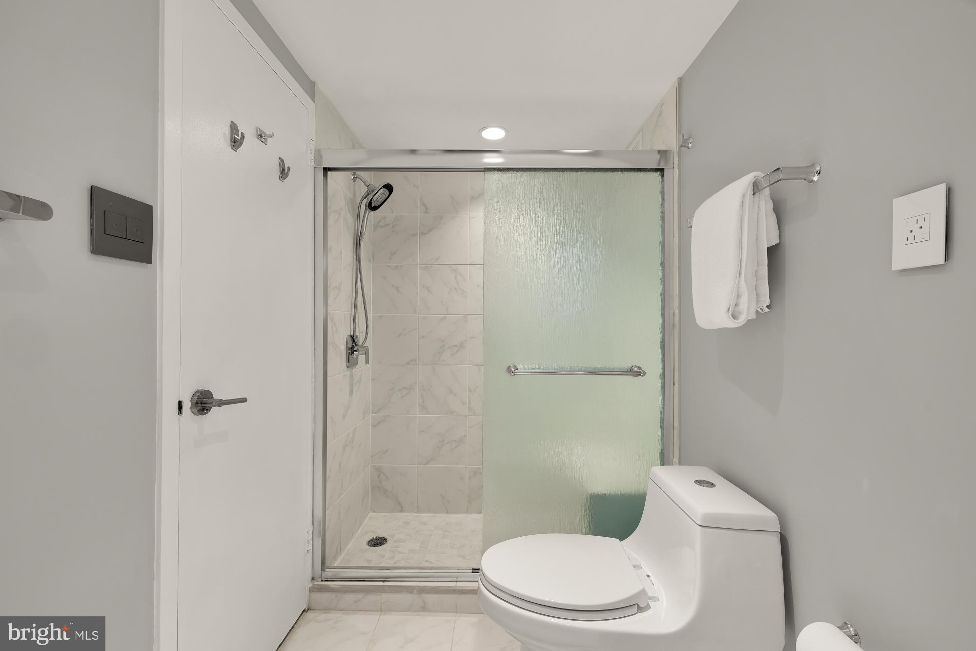 5500 FRIENDSHIP BOULEVARD 1411N