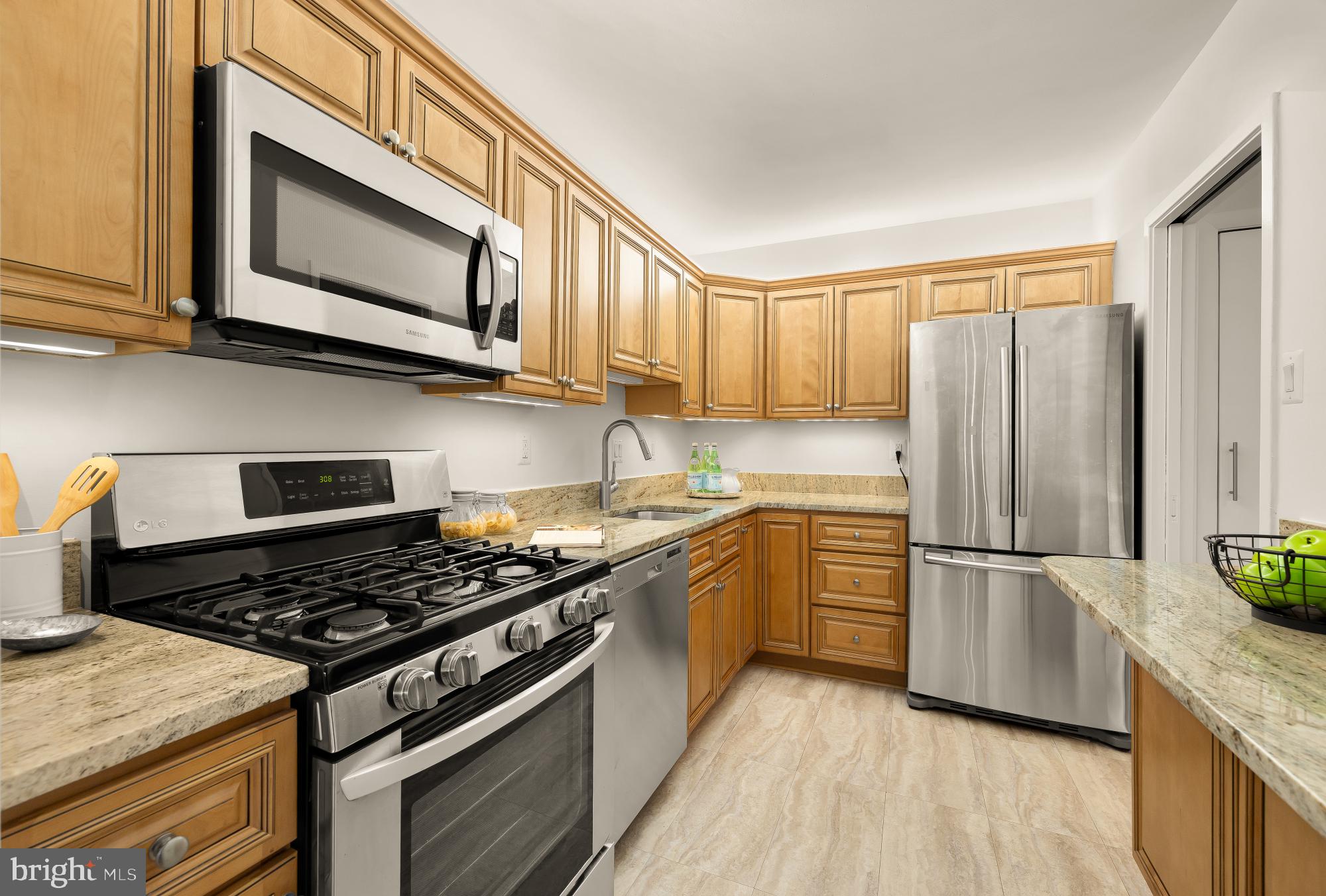 5500 FRIENDSHIP BOULEVARD 1411N