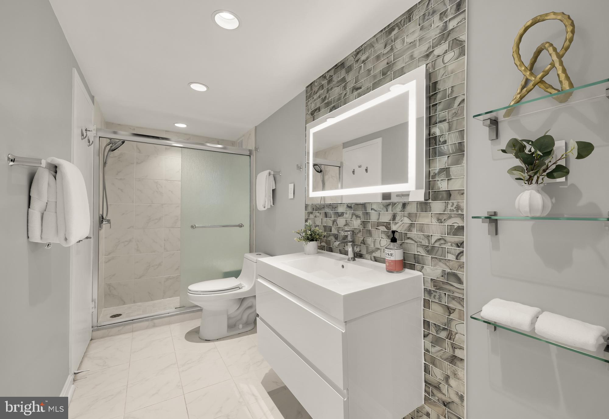 5500 FRIENDSHIP BOULEVARD 1411N