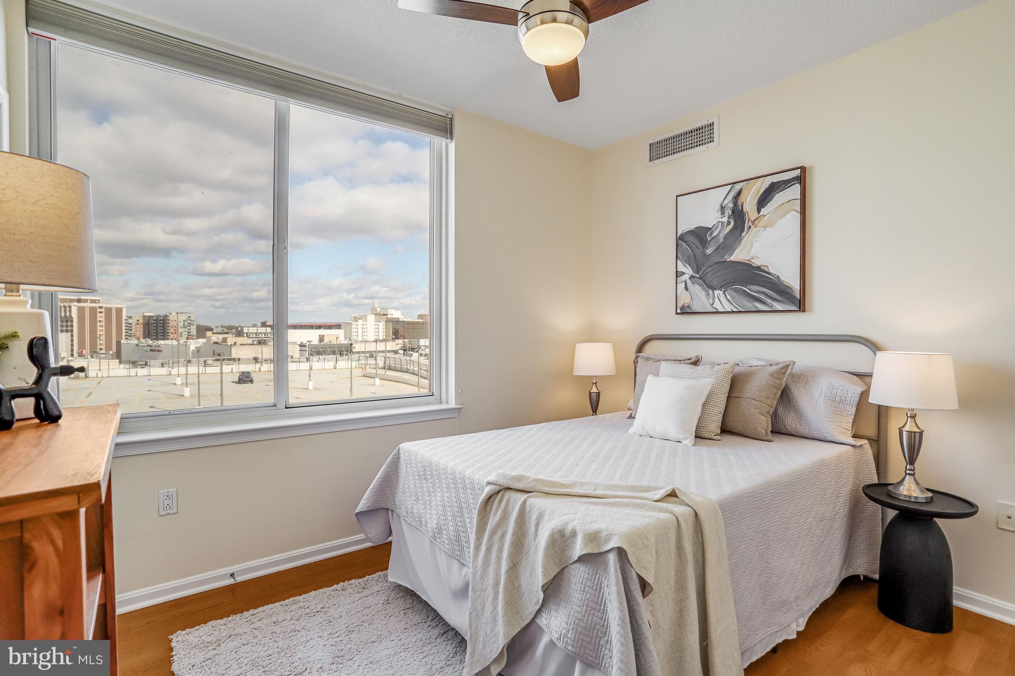 930 WAYNE AVENUE 1009