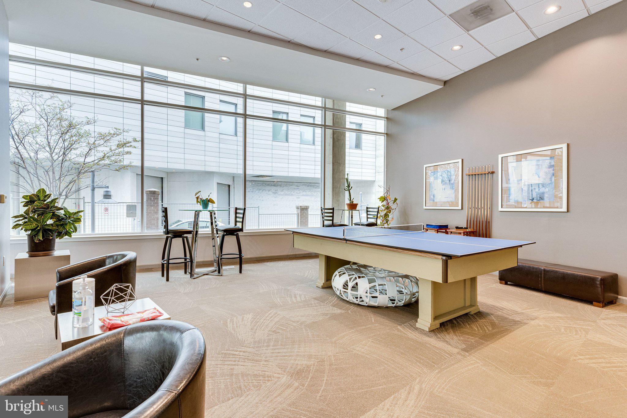 930 WAYNE AVENUE 1009