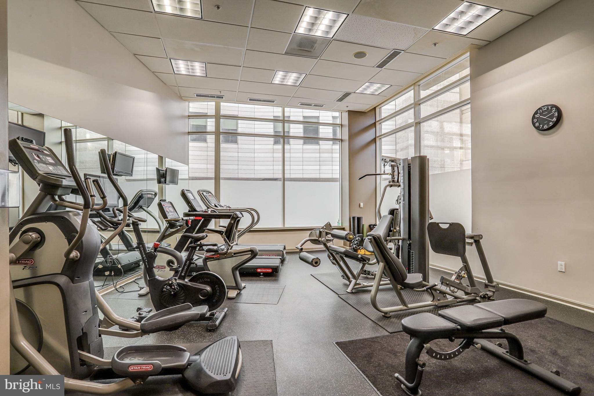 930 WAYNE AVENUE 1009