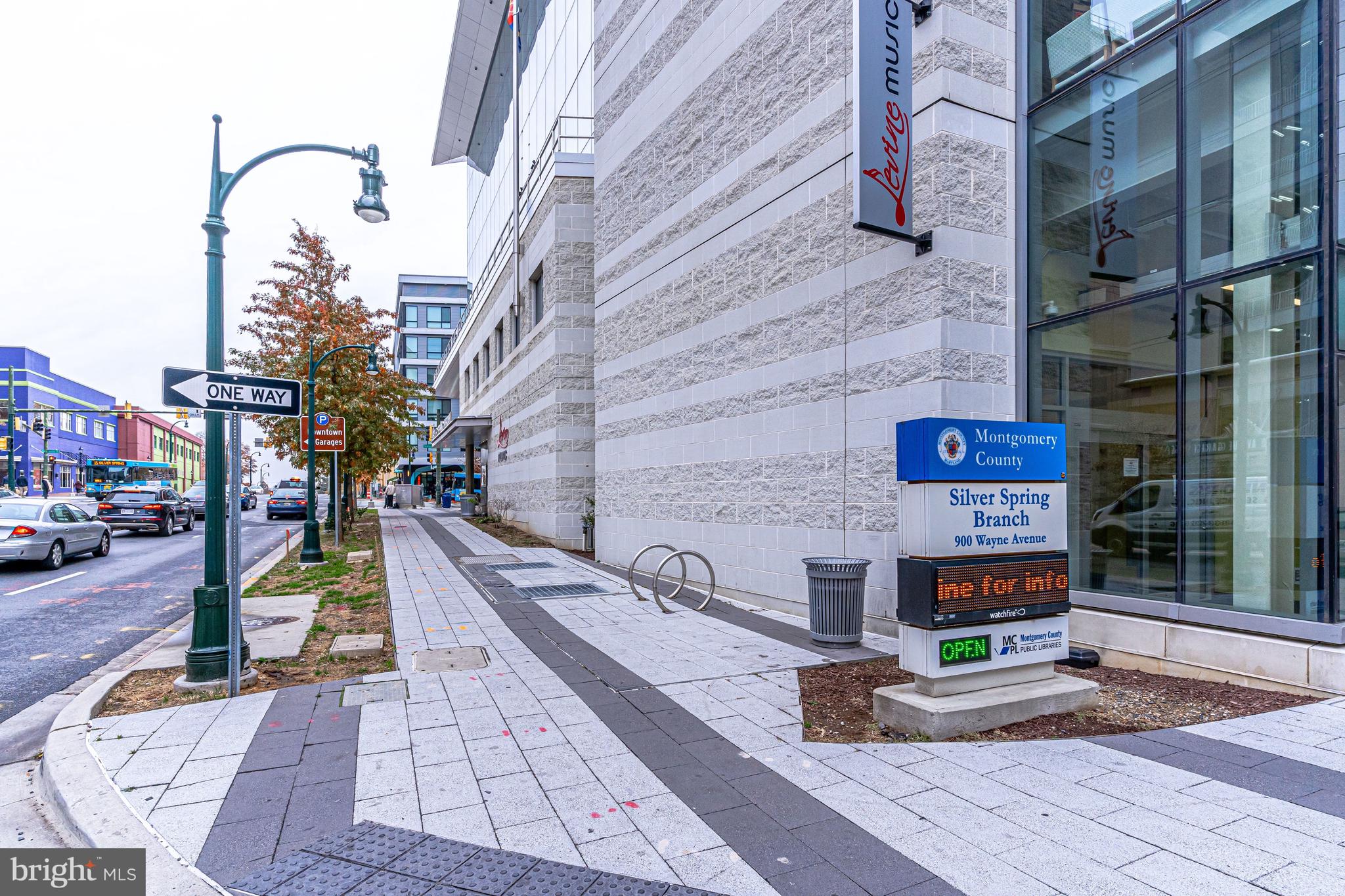 930 WAYNE AVENUE 1009