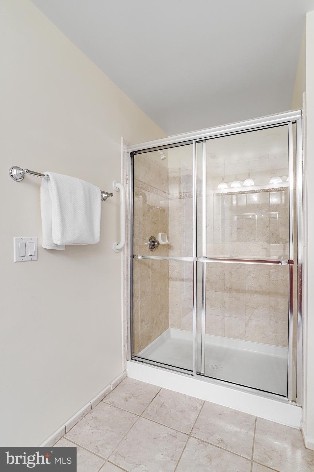 930 WAYNE AVENUE 1009