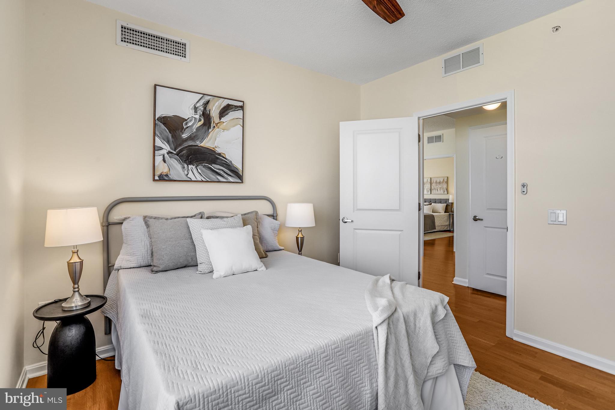 930 WAYNE AVENUE 1009