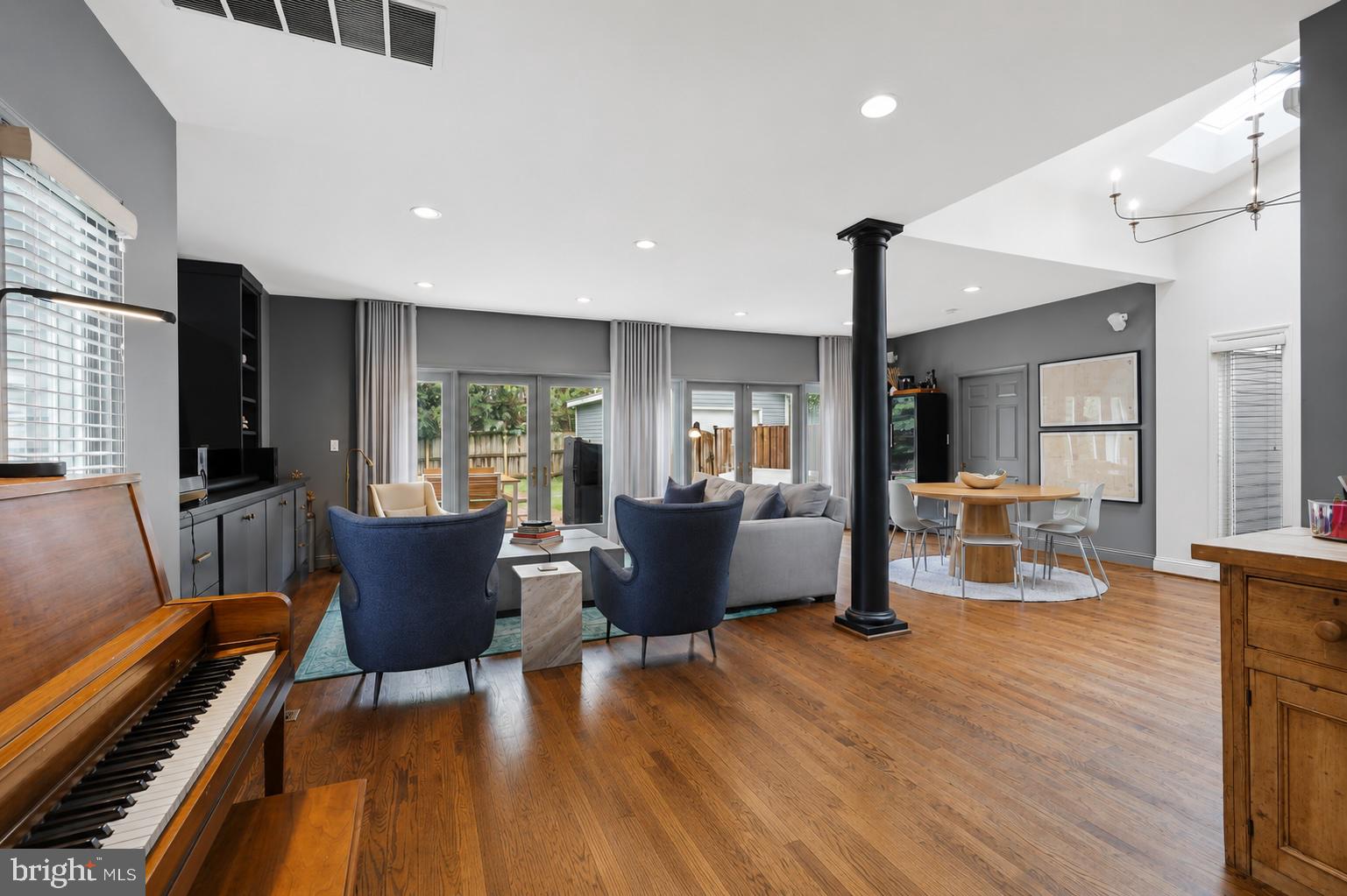 3504 TURNER LANE