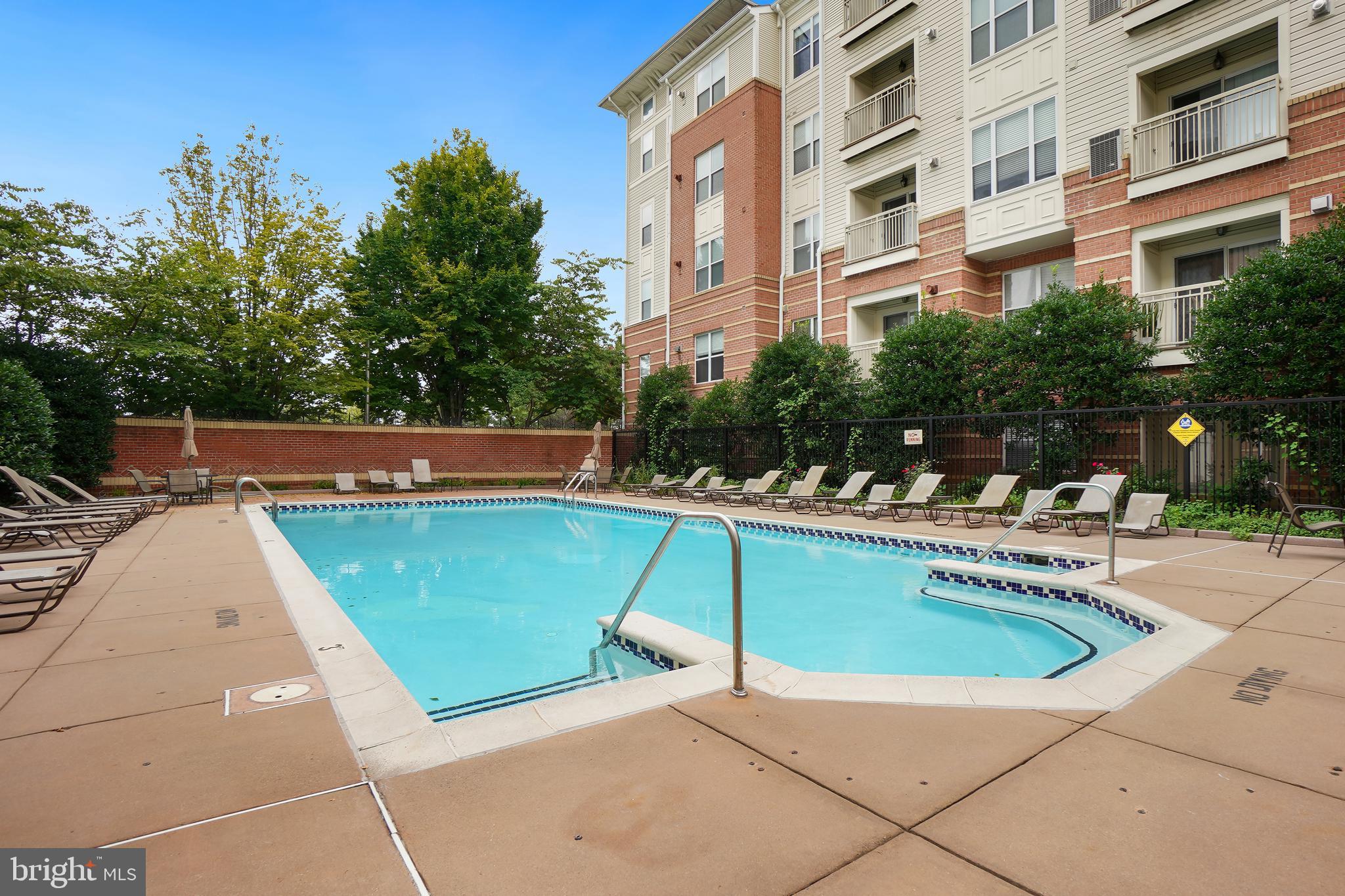 9486 VIRGINIA CENTER BOULEVARD Unit: 102