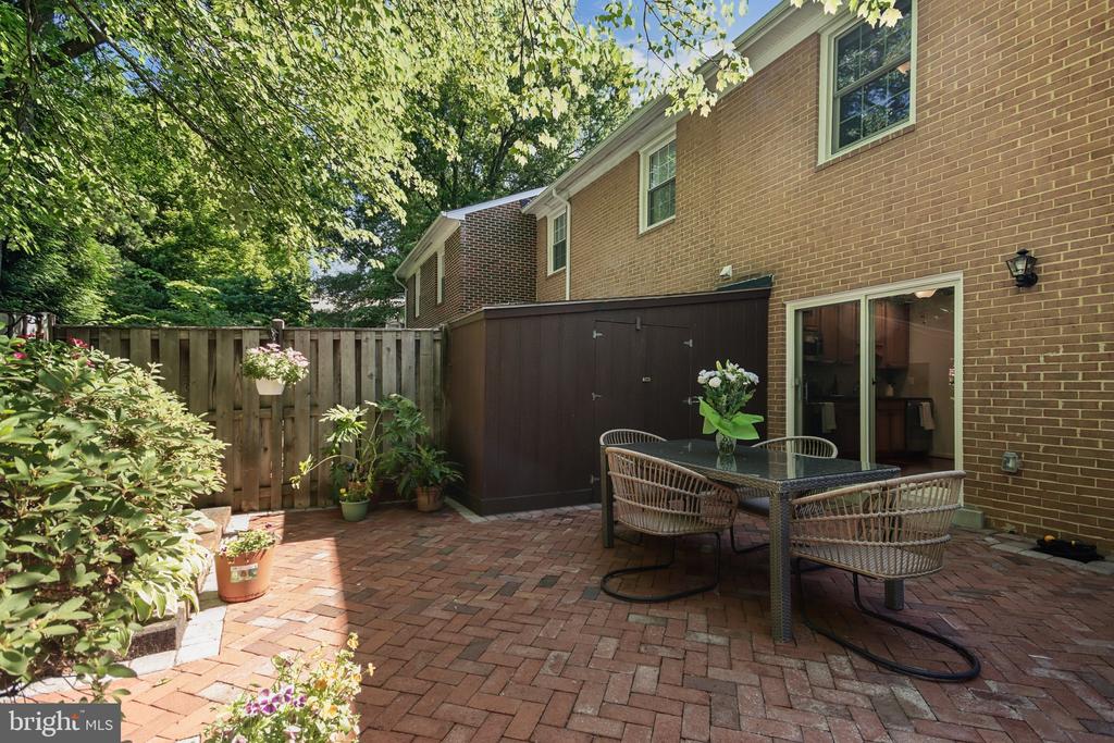 3333 BRECKENRIDGE COURT