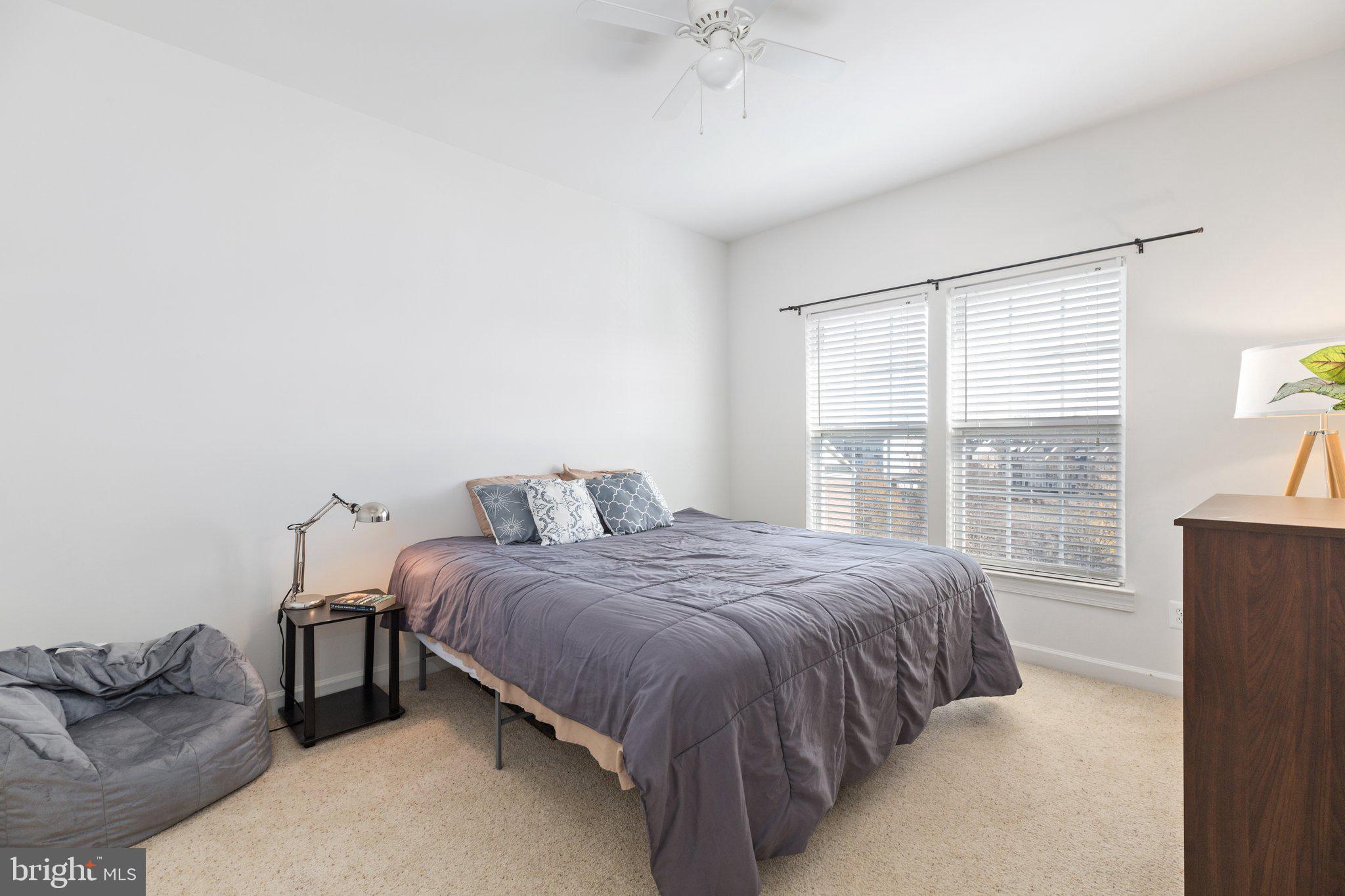 2492 Eastbourne DRIVE