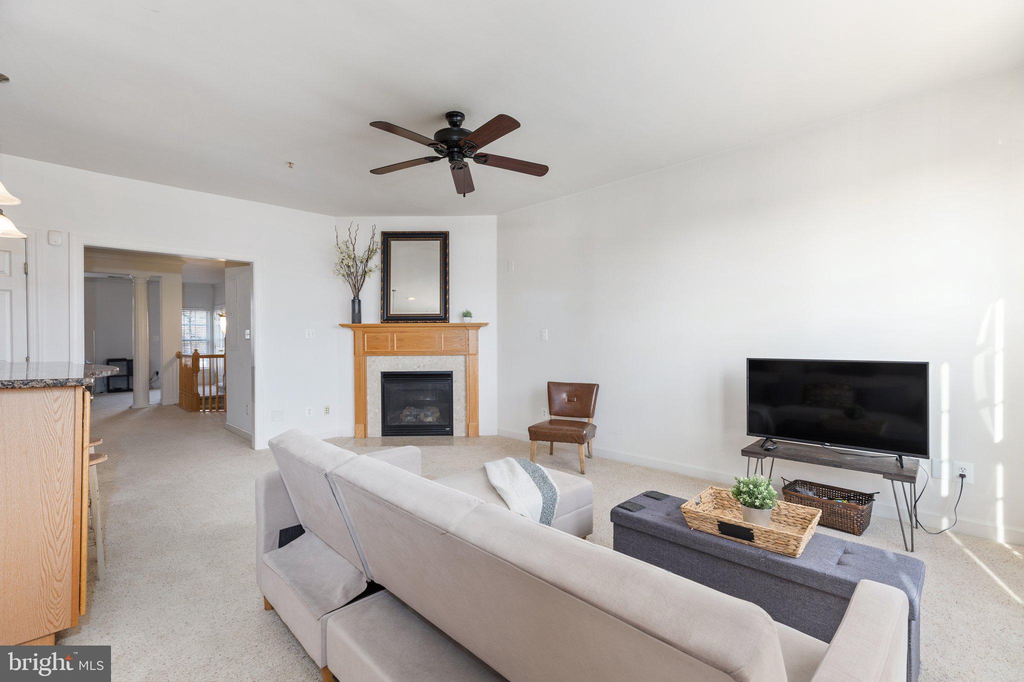 2492 Eastbourne DRIVE