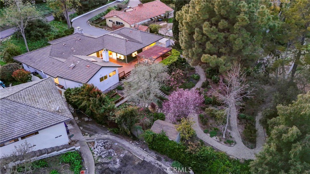 5205 Middlecrest Road