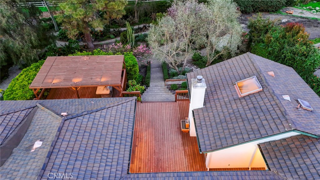 5205 Middlecrest Road