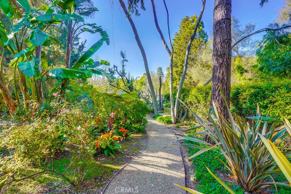 5205 Middlecrest Road