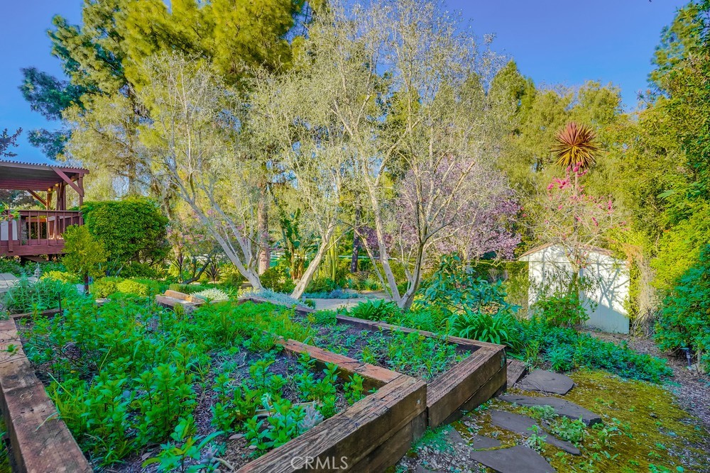 5205 Middlecrest Road