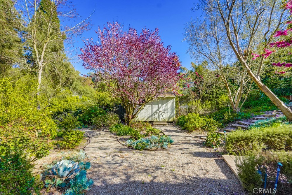 5205 Middlecrest Road