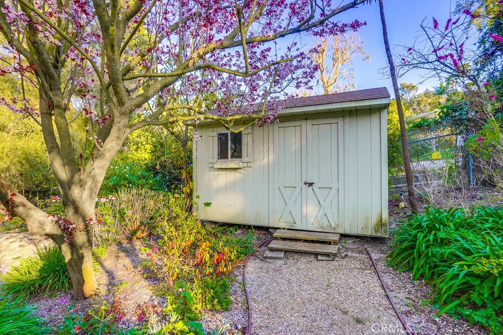 5205 Middlecrest Road