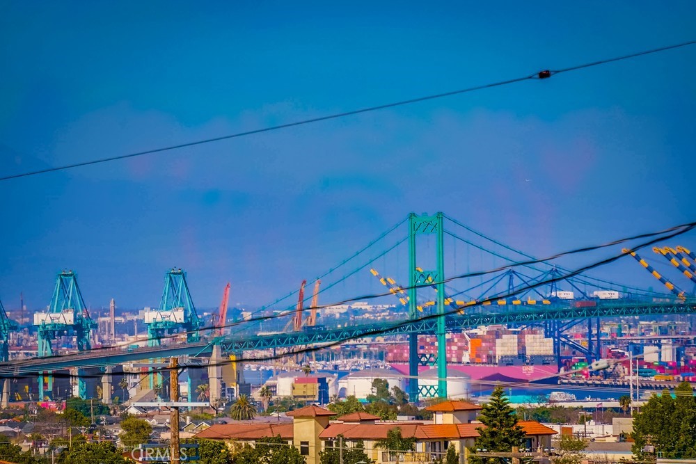 1150 W 13th Street W 303