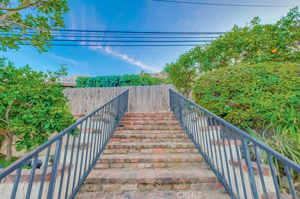 2038 Santa Rena Drive