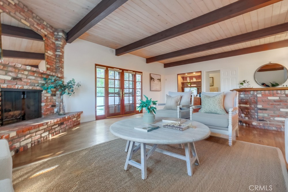 2038 Santa Rena Drive