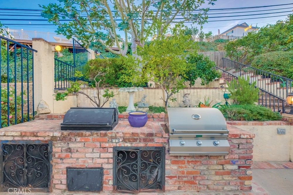 2038 Santa Rena Drive