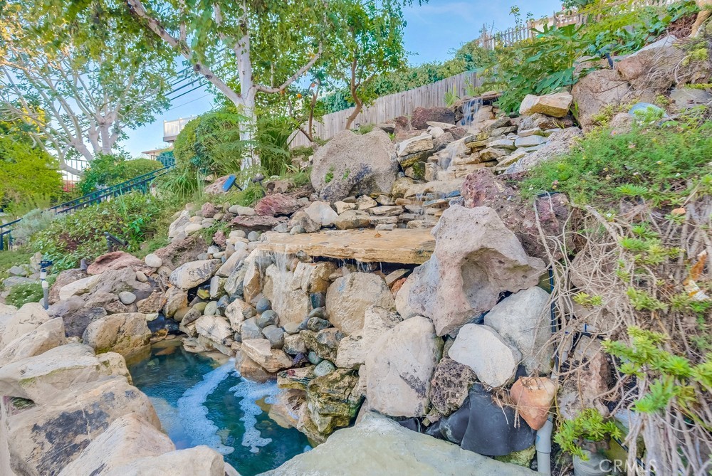 2038 Santa Rena Drive