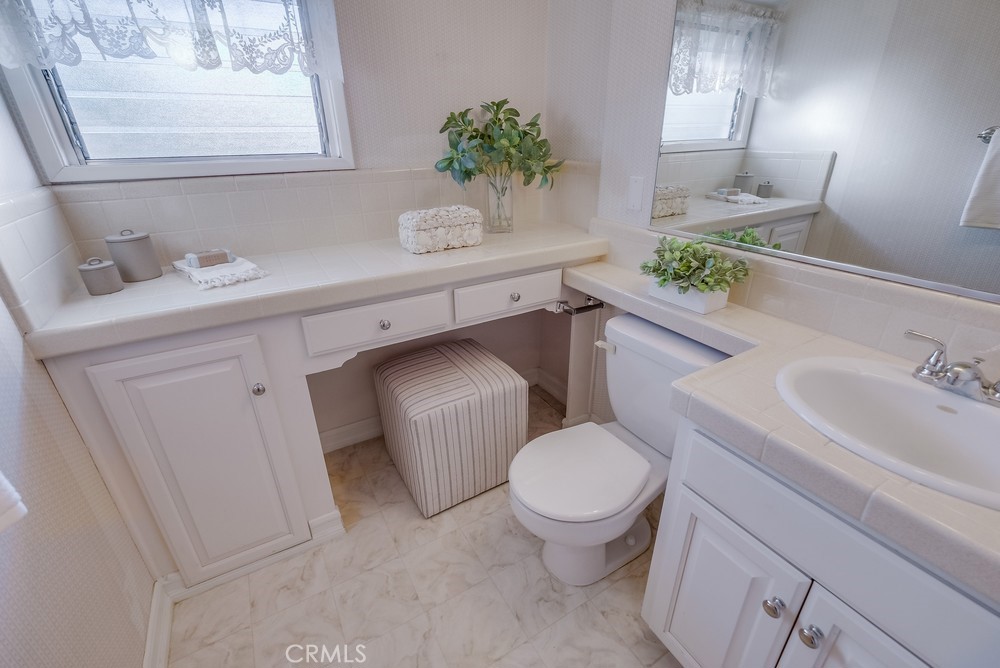 1606 W Santa Cruz Street