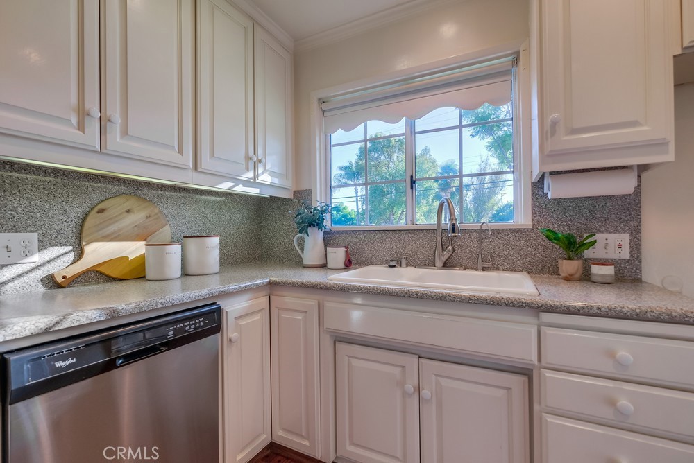 1606 W Santa Cruz Street