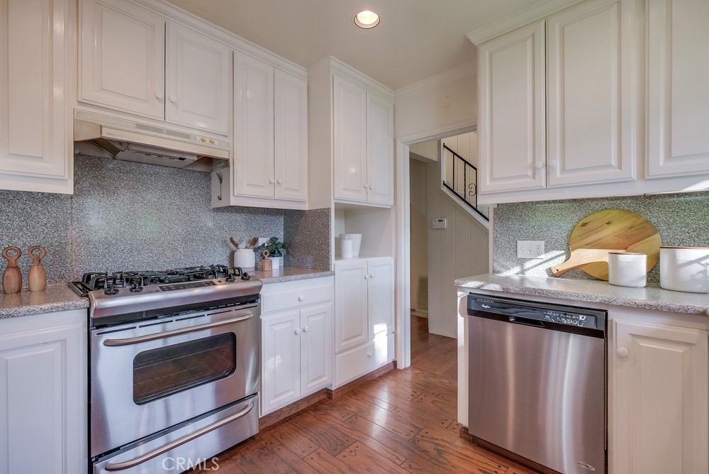 1606 W Santa Cruz Street