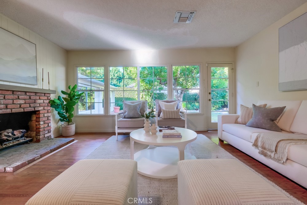 1606 W Santa Cruz Street