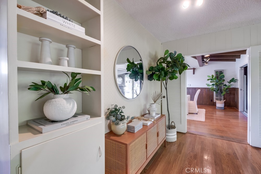 1606 W Santa Cruz Street