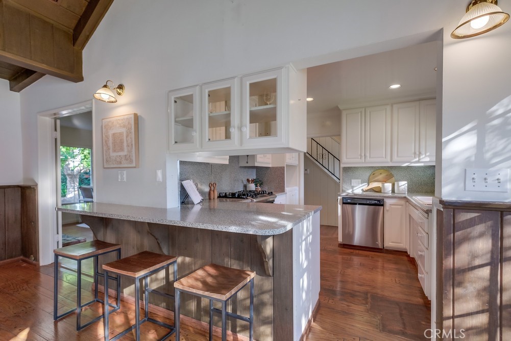 1606 W Santa Cruz Street