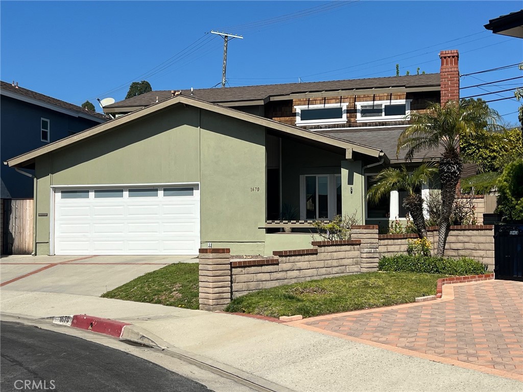 1670 Laraine Circle