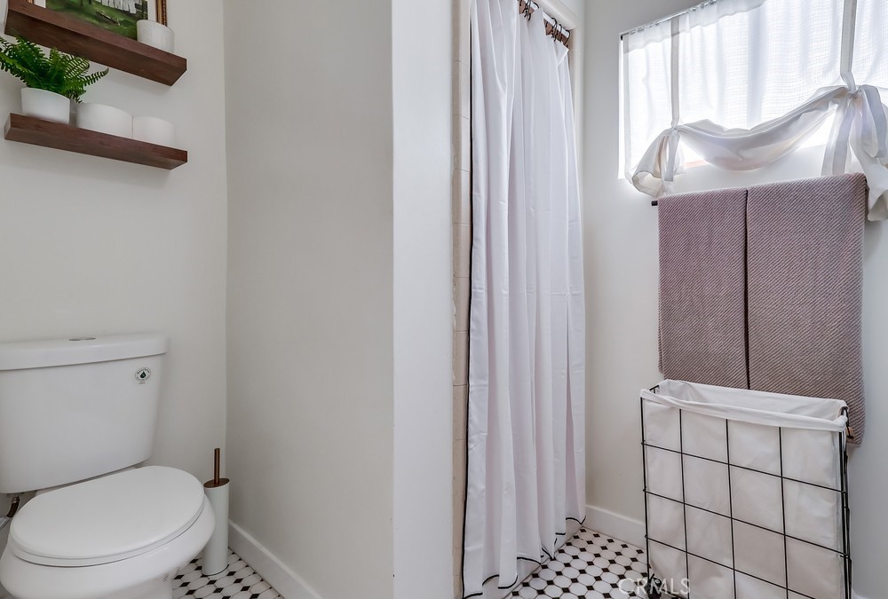 1917 S Walker Avenue