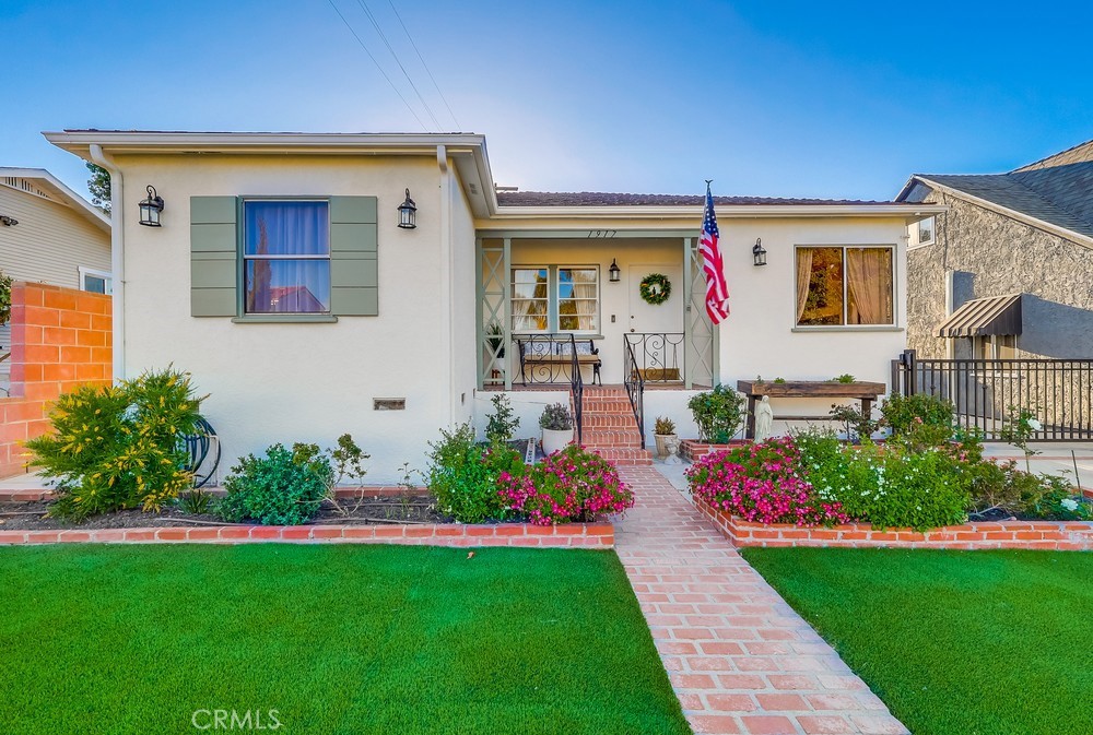 1917 S Walker Avenue