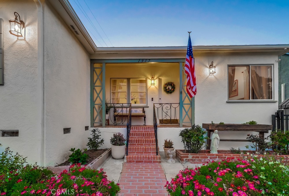 1917 S Walker Avenue