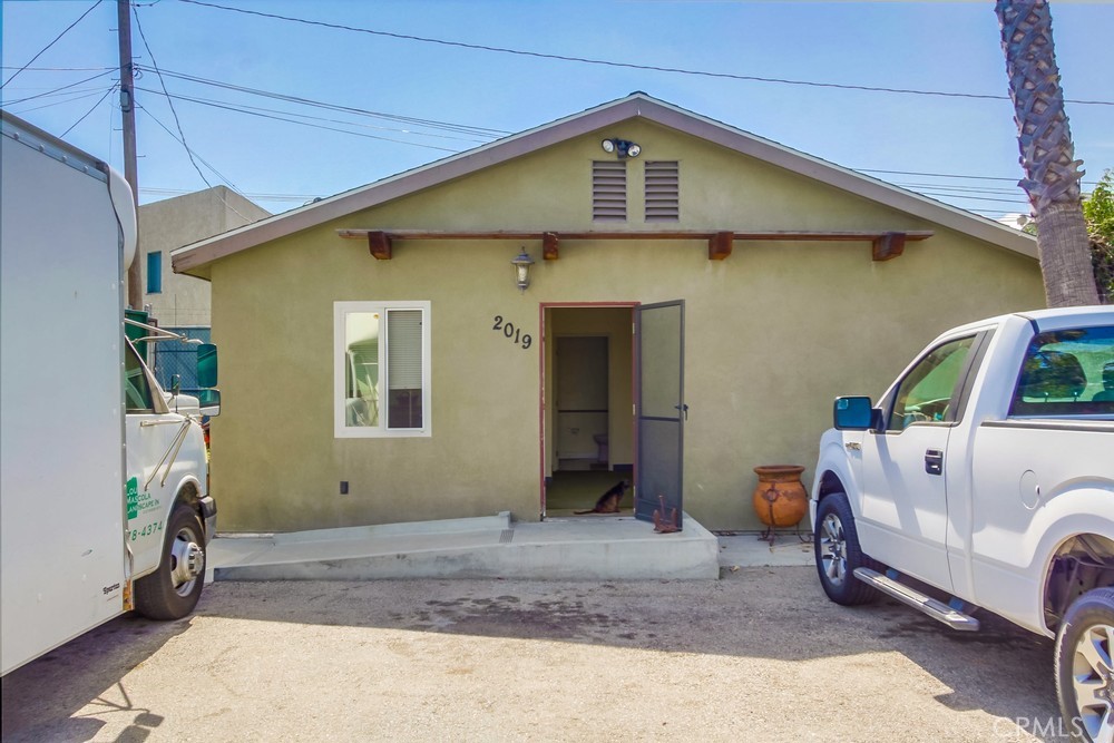 2019 S Crescent Avenue