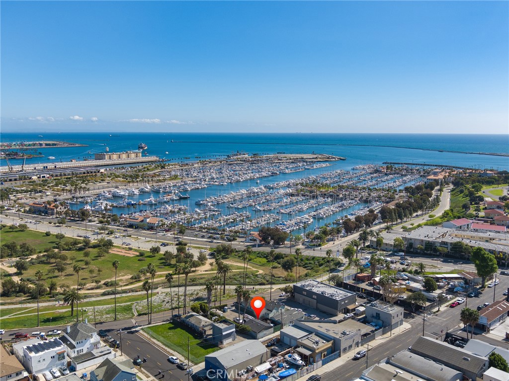 2019 S Crescent Avenue