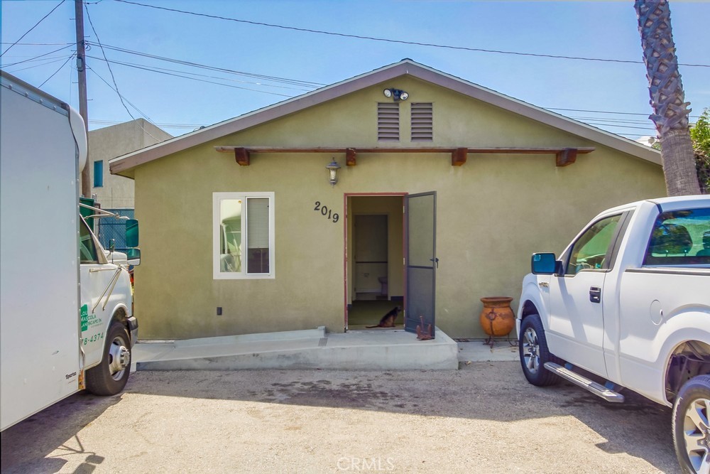 2019 S Crescent Avenue